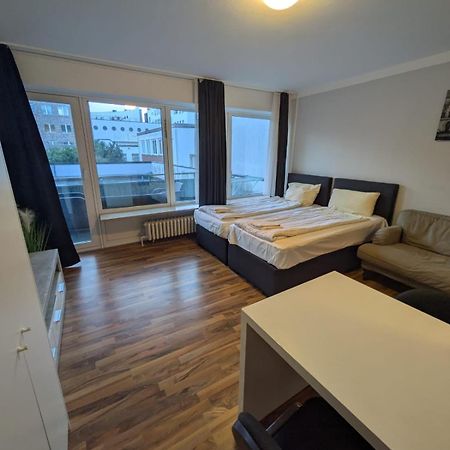 1,5-Zimmer Apartment Mit Balkon Am Hauptbahnhof Neumünster Buitenkant foto