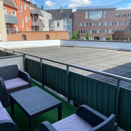 1,5-Zimmer Apartment Mit Balkon Am Hauptbahnhof Neumünster Buitenkant foto