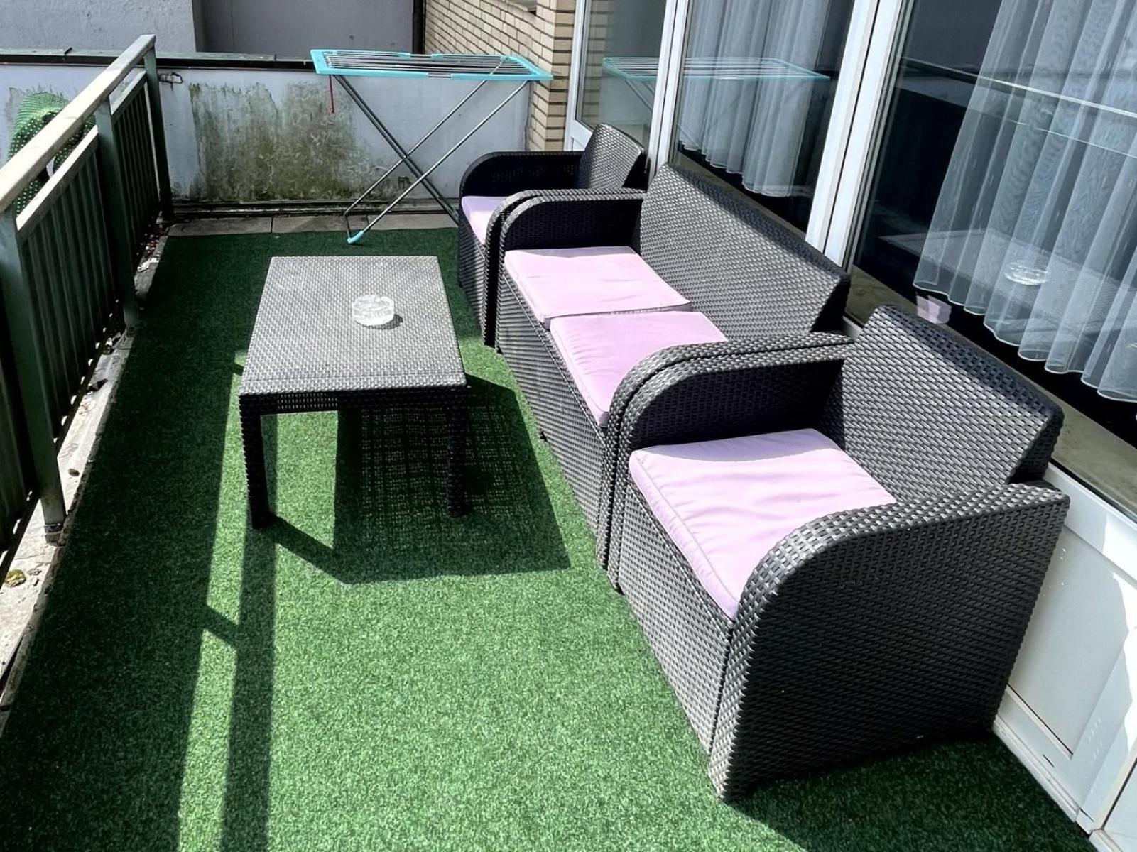 1,5-Zimmer Apartment Mit Balkon Am Hauptbahnhof Neumünster Buitenkant foto