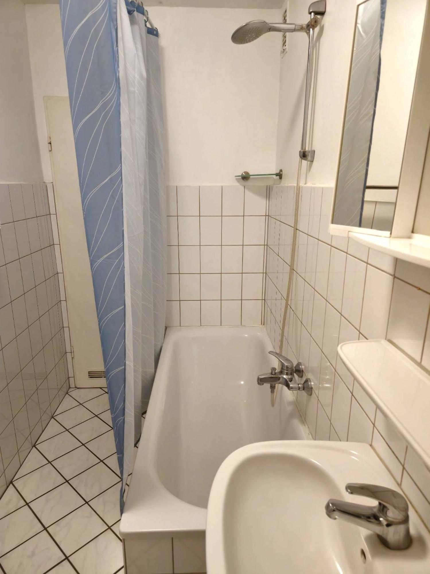 1,5-Zimmer Apartment Mit Balkon Am Hauptbahnhof Neumünster Buitenkant foto